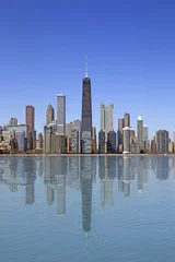 Foto auf Leinwand Lake view of Chicago city with buildings reflection on the water © gdvcom