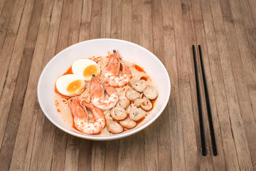Spicy Tom Yum Goong, Creamy Shrimp Ramen with egg and mushroom o