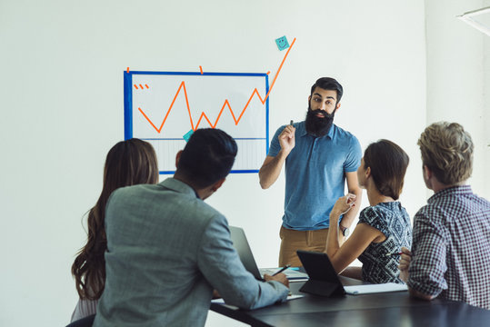 Business people in brainstorming meeting