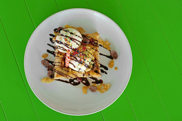 honey toast with vanilla ice cream