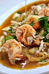 Fry noodle in gravy