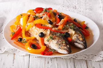 Tafelkleed Latin American Food: escabeche of mackerel fish with vegetables    © FomaA