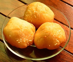 patongko/white sugar sponge cake  