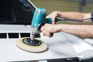 Car detailing series : Polishing white truck