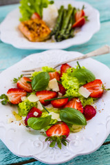 Salad with fresh strawberries, light diet
