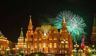 Fototapeta na wymiar Fireworks over Red Square and the Historical Museum in Moscow.