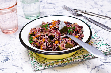 Cooked rice with vegetables