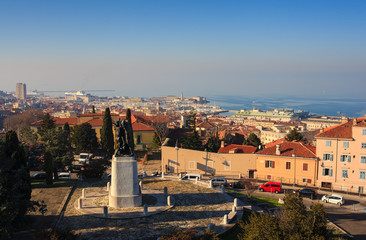 Fototapeta na wymiar War memorial monument, Trieste