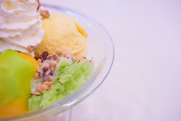 Mango ice cream