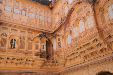 Obraz premium Mehrangarh Fort, located in Jodhpur, Rajasthan is one of the largest forts in India.
