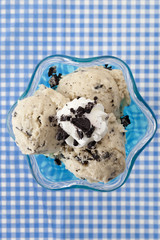 overhead shot of a cookies and cream ice cream