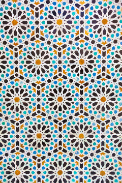ceramic mosaic with traditional moorish geometric pattern