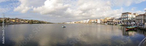 500_F_109643970_BGkod5JDOld1He4Ms9ADukKTjHHNsYst.jpg