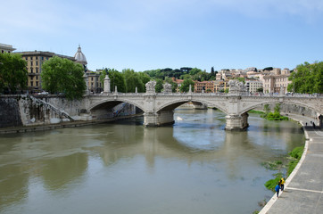 Fototapeta na wymiar Old bridge in Rome, Italy