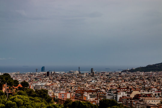 Panorama de Barcelone vu du Parc Güelle