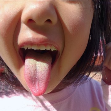 小学生　舌 
