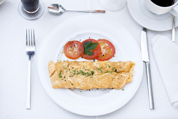 omelette breakfast with coffee