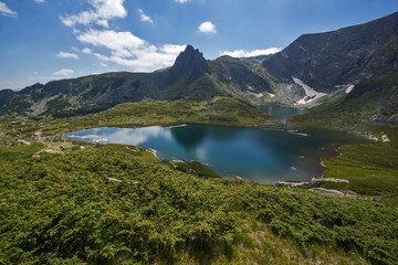 Fototapeta na wymiar The Twin Lake, The Seven Rila Lakes, Rila Mountain, Bulgaria