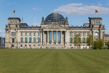Obraz premium the Reichstag building in Berlin, Germany