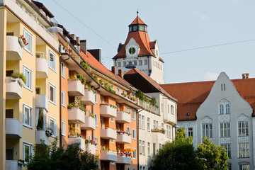 Fototapeta na wymiar Alte Häuser in München, Deutschland