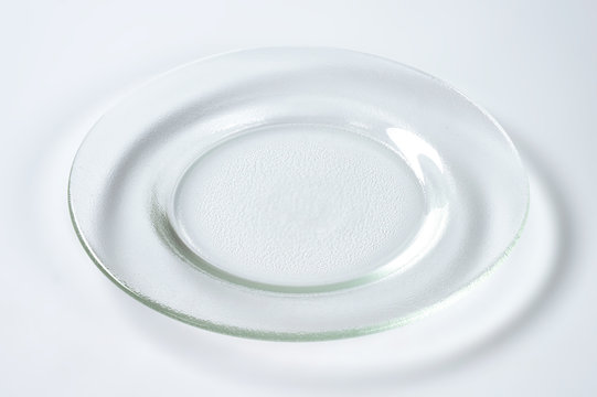 empty glass plate