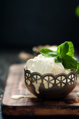 vanilla ice cream with mint leaves