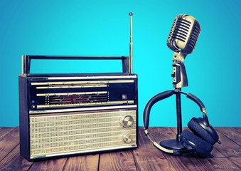 Radio.