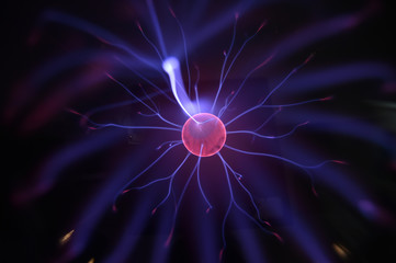 Tesla coil - physics experiment for children 
