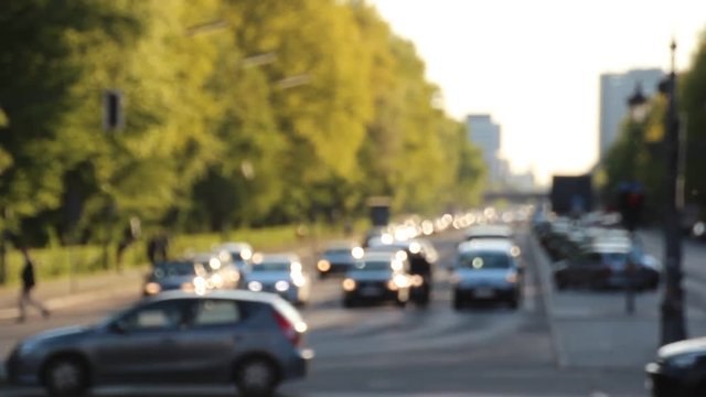 Stadt Verkehr - Autos auf Stra&szlig;e