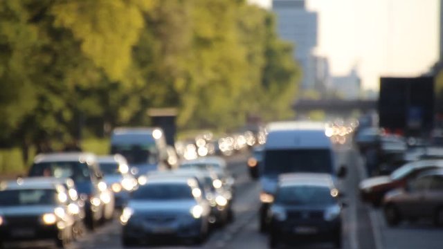Stadt Verkehr - Autos auf Stra&szlig;e