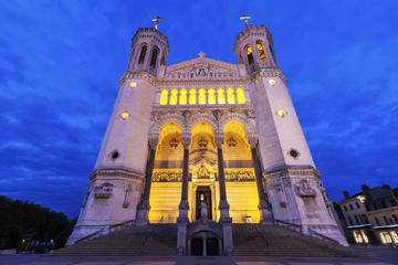 Fototapeta na wymiar Basilica of Notre-Dame de Fourviere in Lyon