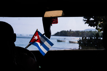 Car with Cuban flag