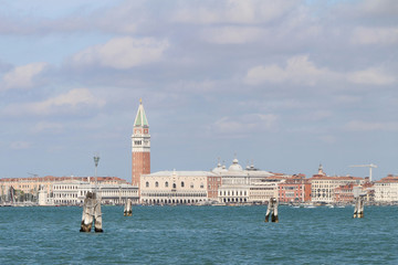 Venise, son campanile, palais des Doges