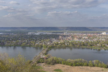 Fototapeta na wymiar Winona Overlook / A scenic view of a town along the Mississippi River.