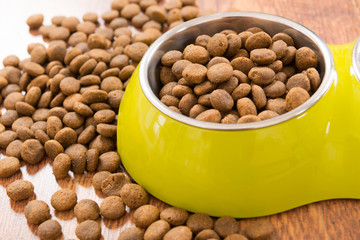 Dry pet's food