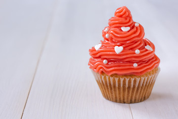 Cupcake with pink buttercream