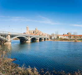 Obraz premium Salamanca with Tormes River and Cathedral. Castile and Leon, Spa