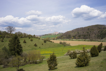 Kloster Neresheim aus der Ferne