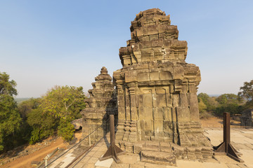 Phnom bakheng Temple in Angkor. Siem reap, UNESCO site Cambodia.