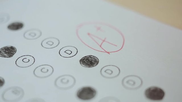 professor puts a a perfect grade on a scantron test