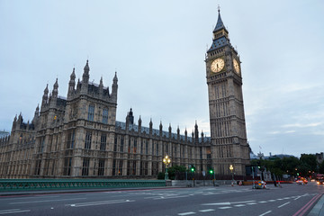 Fototapeta na wymiar Big Ben and Palace of Westminster in the early morning in London