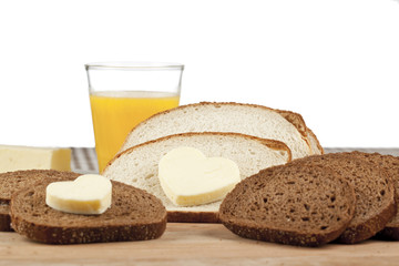 slices of loaf with butter