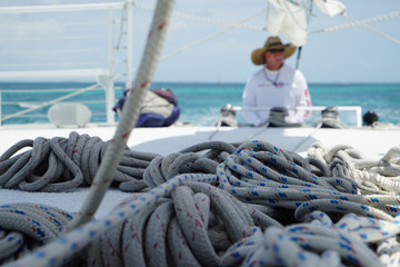 Obraz premium Ropes and Captain