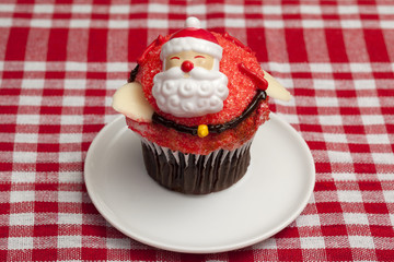 santa claus chocolate cupcake