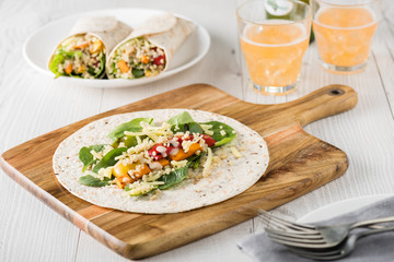 Grilled vegetables wraps