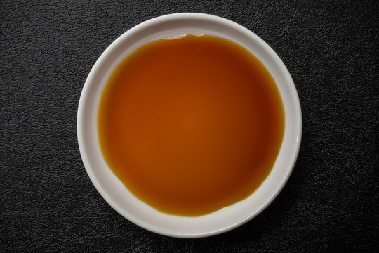 しょうゆと小皿 Seasoning of fresh soy sauce Japan