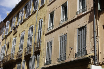 Fototapeta na wymiar Façades Aix-en-provence