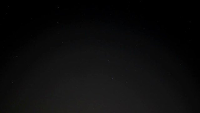 Stars rotating on polar star(recorded between 1 AM to 3 AM of May 5, 2016)(Timelapse)