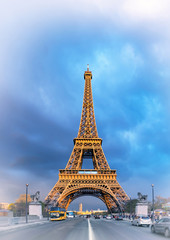 Fototapeta na wymiar Eiffel Tower on a stormy evening