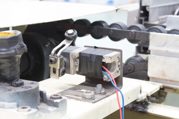 The old limit switch in pneumatic systems. Power and hydraulics.